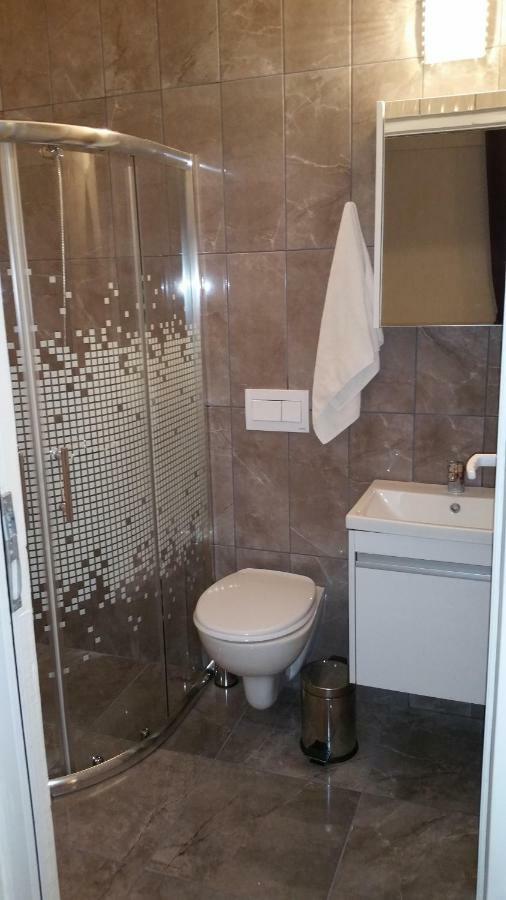 Yuerekli Apart Hotel Avsa Adasi Exterior foto